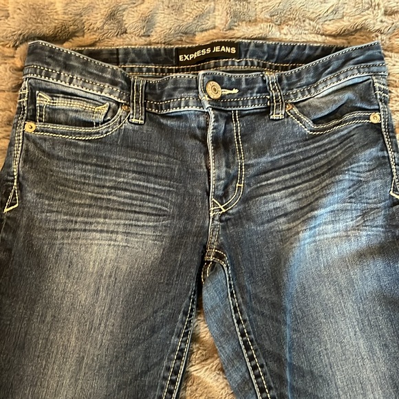 Express Jeans - Picture 2 of 4